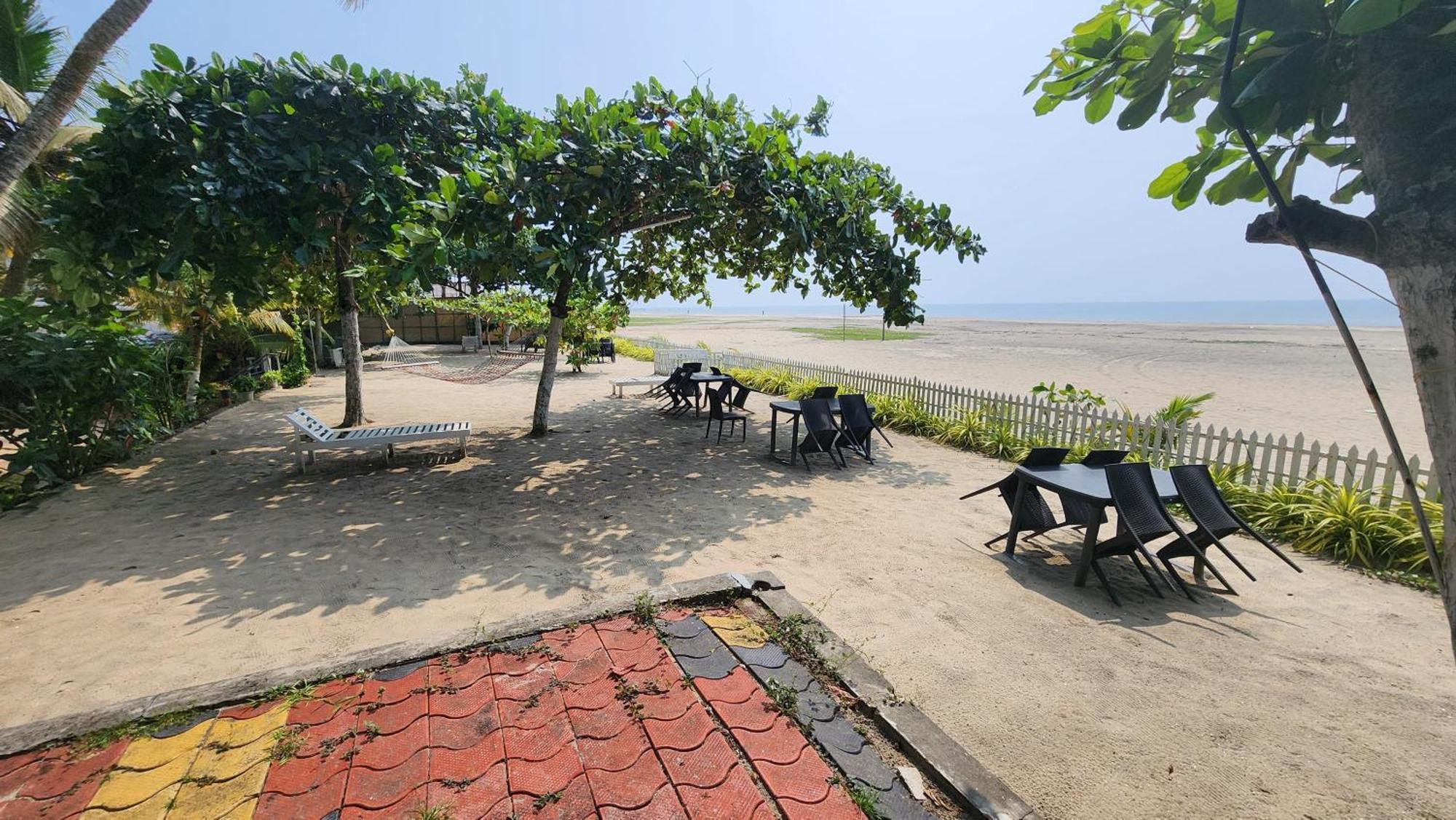 Palm Beach Resort, Alleppey Alappuzha Esterno foto